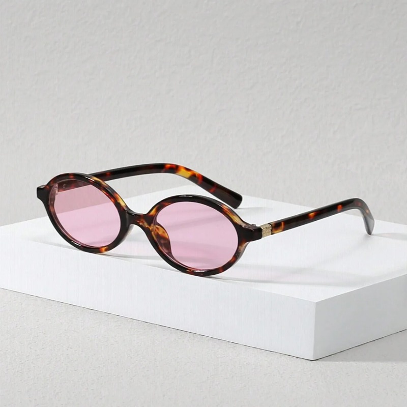 Occhiali da Sole Ovali Vintage - Designer Sunglasses recensione e prezzo