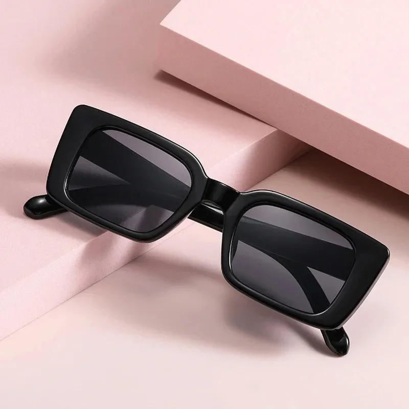 Nuovi Occhiali da Sole Rettang - Sunglasses Uv400 recensione e prezzo